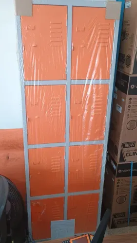 Roupeiro Laranja 8 Portas