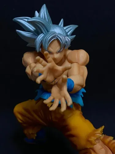 Vendo: Action Figure - Goku Azul