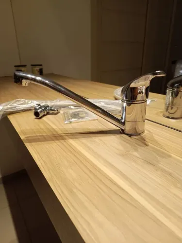 Nunca usado. Torneira Inox metade do valor