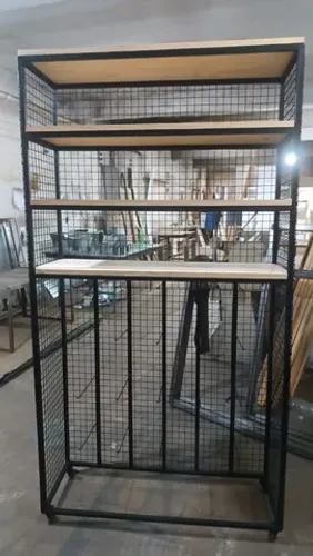 Prateleira estilo industrial 