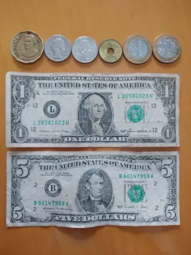 Cédulas em Dollar e Moedas Raras