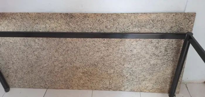 Mesa de jantar de mármore 
