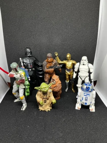 Miniaturas Star Wars Lucasfilm 2004/07 com 8 personagens