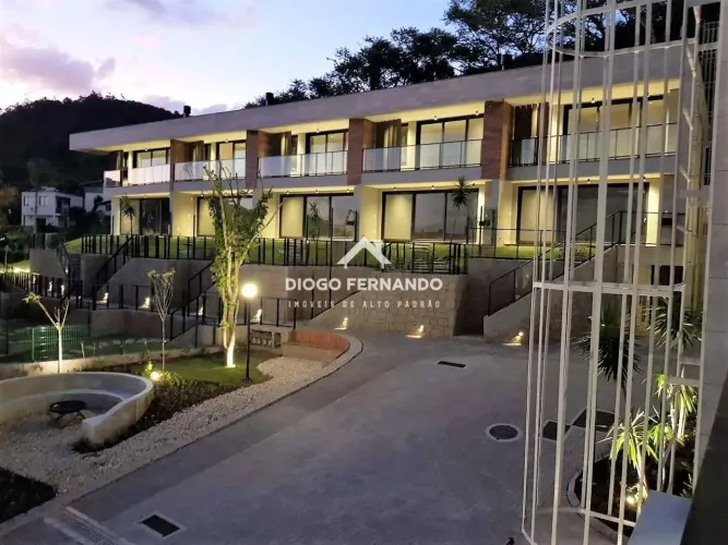 Casa Alto Padrão no Botanique Condomínio no Canto da Lagoa