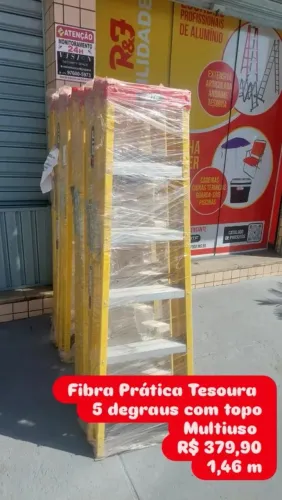 Escada de Fibra Tesoura Prática 5 degraus