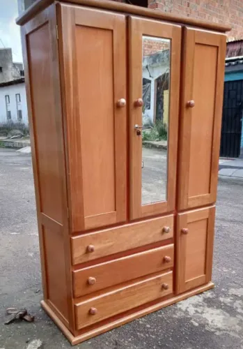 Guarda roupa de solteiro com espelho novo.
