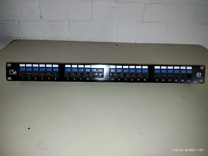PATCH PANEL 24 PORTAS RJ45 CAT5e Azul - Furukawa