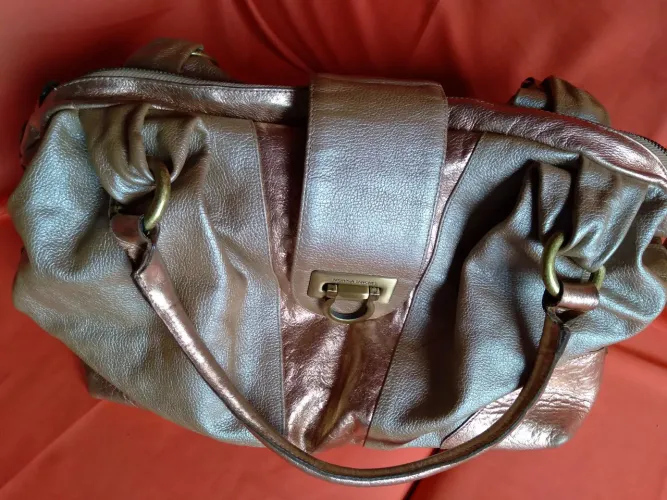 Bolsa de Ombro Monica Sanches Dourada