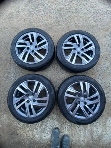 Jogo de rodas Peugeot aro 16
