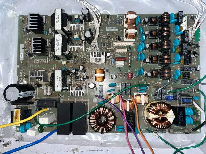 PLACA DE AR-CONDICIONADO (CC0000558B-1) - Hitachi