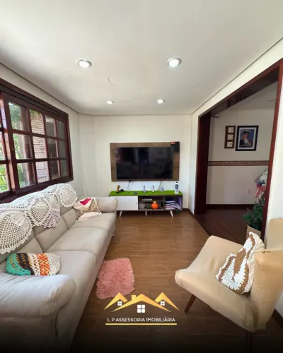 Sobrado à venda em Gravataí, Dom Feliciano, com 3 quartos, com 161.1 m²