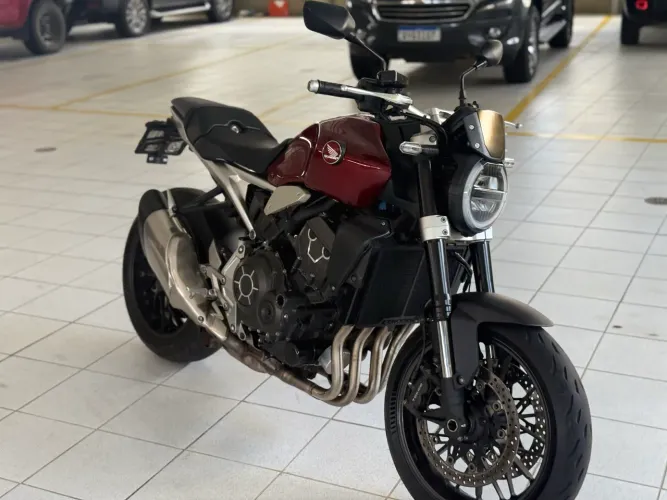Honda CB1000 R 2023 7.000km novíssima! Leia o anúncio!