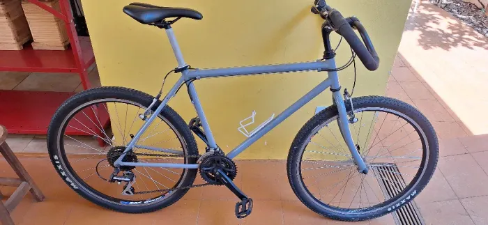 Bicicleta Preparada para Cicloturismo - Quadro Cromo-Molibdênio - 24 Marchas