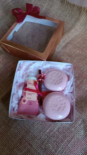 Kit Natura Tododia Flores - Creme para Mãos e Sabonete