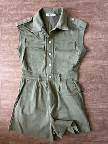 Macacão verde militar