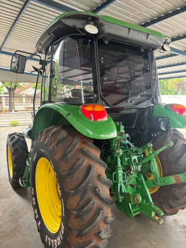 Trator John deere 5080E