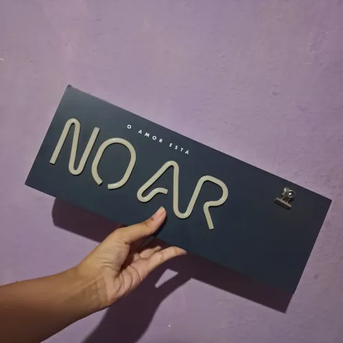 Luminoso Neon Decorativo 'O amor está No Ar' -Imaginarium