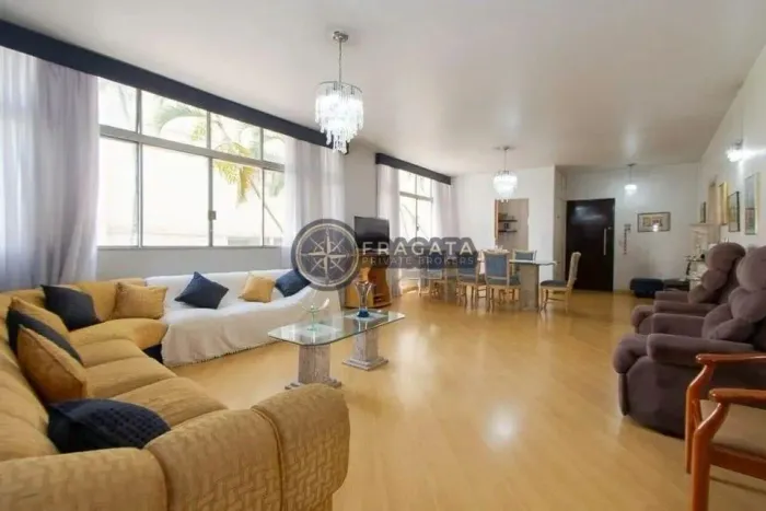 Apartamento à venda com 168 m² - 4 quartos| escritório| varanda| 1 vaga de garagem| aceita