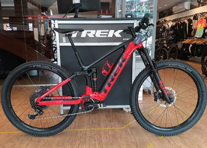 Bicicleta elétrica usada Trek Rail 9.8 2021 Geração 2  (tamanho M)