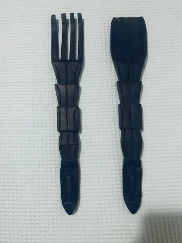 conjunto de garfo e faca , decorativo , grandes , entalhado em madeira nobre