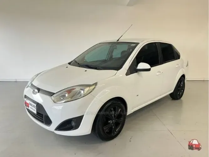 Ford Fiesta Sedan SE 1.6 8V Flex 4P 2014