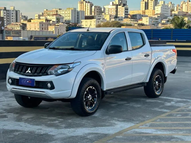 Mitsubishi L200 Triton Sport 2.4 Diesel 4x4