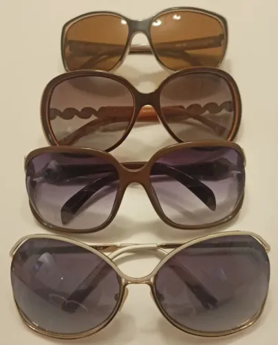 Coleção com 04  Óculos de Sol Elegantes