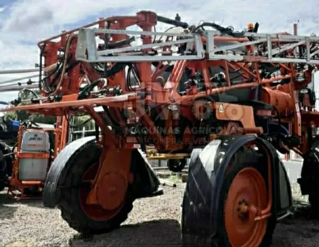 Pulverizador Jacto modelo Uniport 2000