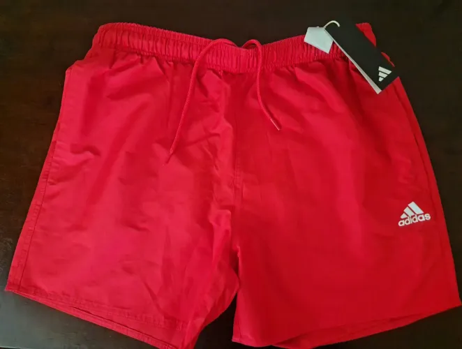 Shorts Adidas natação e camiseta - Novo e Original!