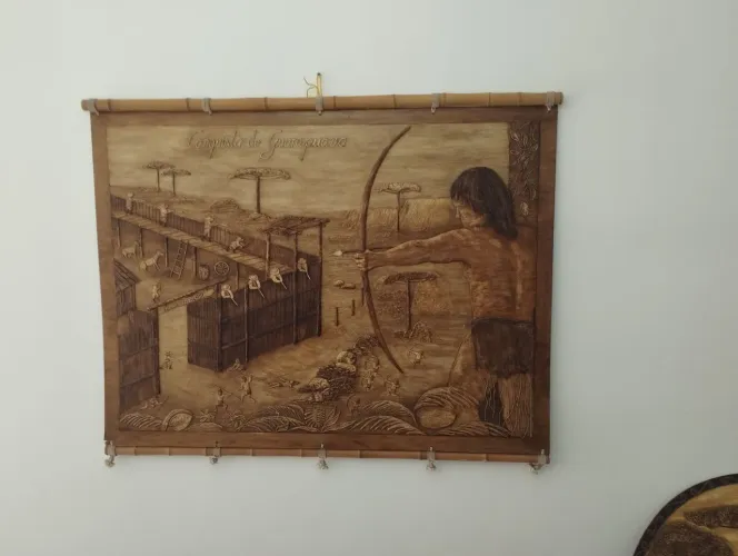 Belíssimo quadro "Conquista de Guarapuava" em madeira