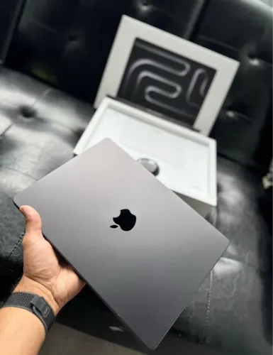 MacBook Pro M3 Max