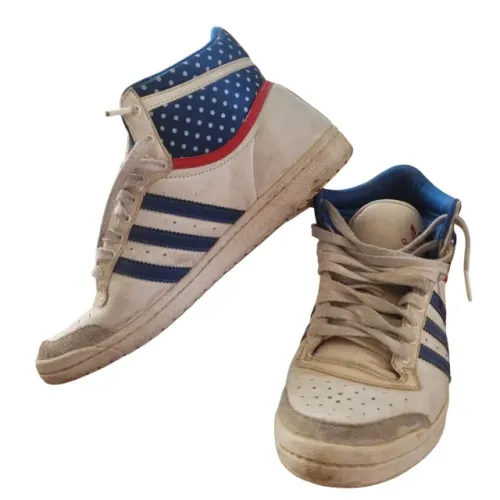 Tênis Adidas Unissex Original | Estilo, Conforto e Durabilidade - Ótimo Estado!