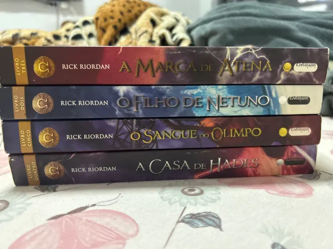 PERCY JACKSON E OS HERÓIS DO OLIMPO