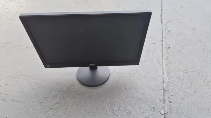 Monitor AOC 15'