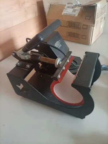 Prensa térmica para canecas