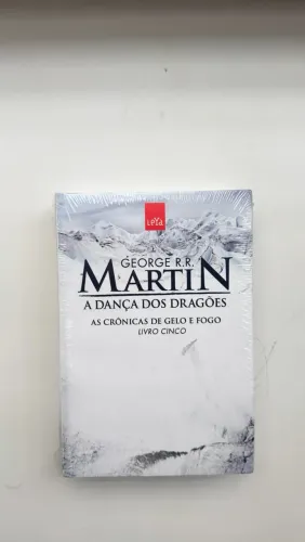 Livro crônicas de gelo e fogo George RR Martin
