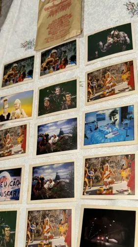 Lotes de figurinhas raríssimas anos 80 da Xuxa, Moranguinho, Fofura e outros ( consulte )