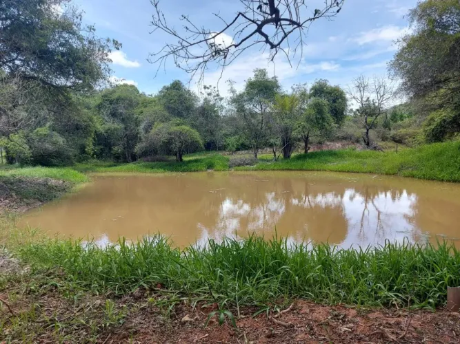Fazendinha para Venda em Cachoeiras de Macacu, Papucaia, 2 dormitórios, 1 suíte, 2 banheir