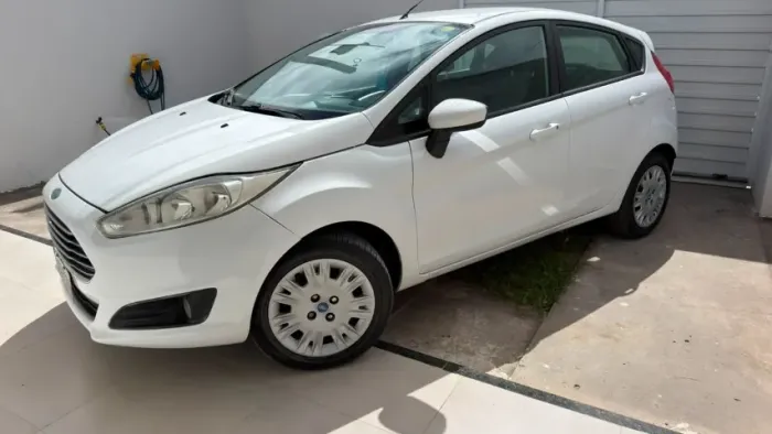 Ford Fiesta 1.5 16V Flex Mec. 5P 2015