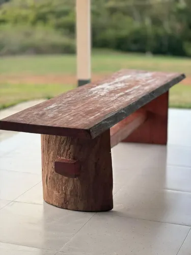 Vende-se mesa masisa 