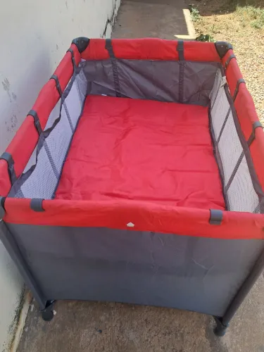 Chiquerinho/berço (super novo) R$200:00