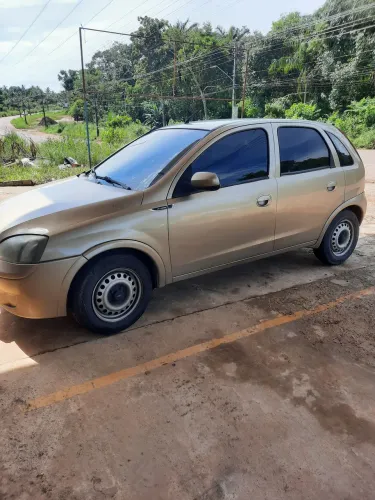 Chevrolet Corsa Hatchback 1.0 MPFI 8V 71cv 5P 2004