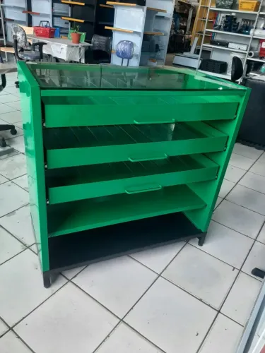 Balcão encartelado