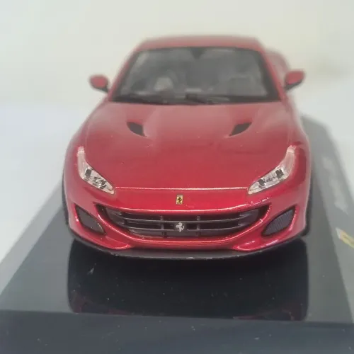 Ferrari Porto fino mini escala 1:43