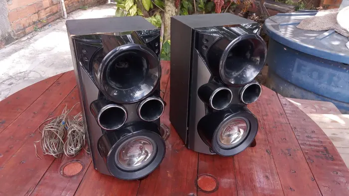 LG MCV 1306 - Caixas Acústicas SURROUND - DUAS UNIDADES