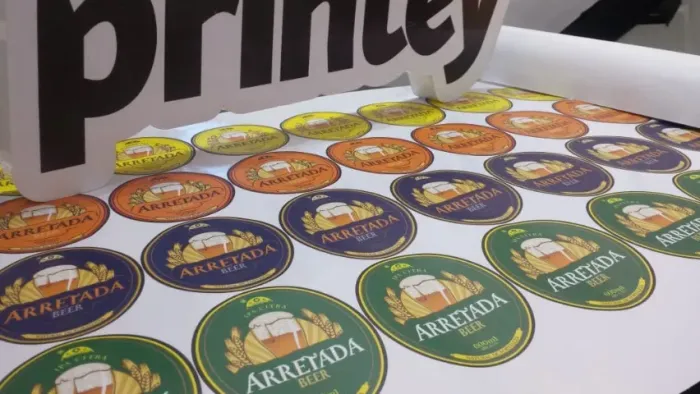Rótulos adesivos de vinil para embalagens