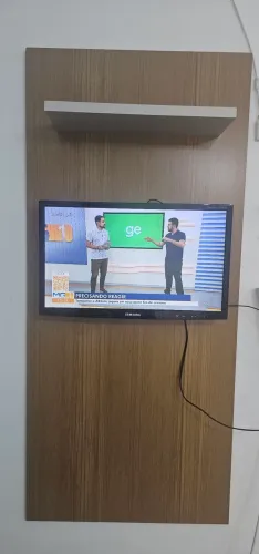 TV 28 polegadas( não é smart)
