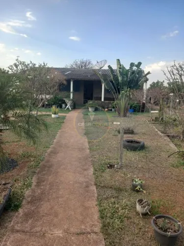 Chácara com 3 dormitórios à venda, 7173 m² por R$ 300.000,00 - Chácaras São Basílio - Uber