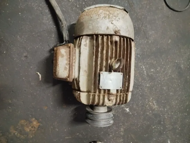 Motor trifásico 7.5 cv