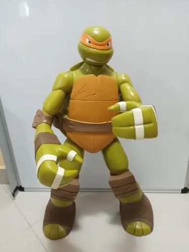 Boneco gigante tartaruga ninja